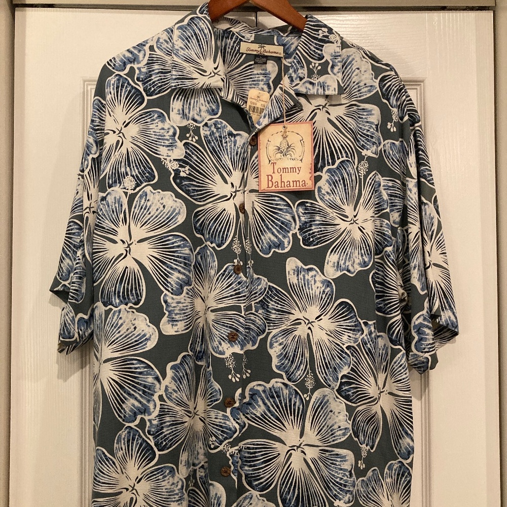 Men's Tommy Bahama Hawaiian Shirt, Silk, Large, Navy and White